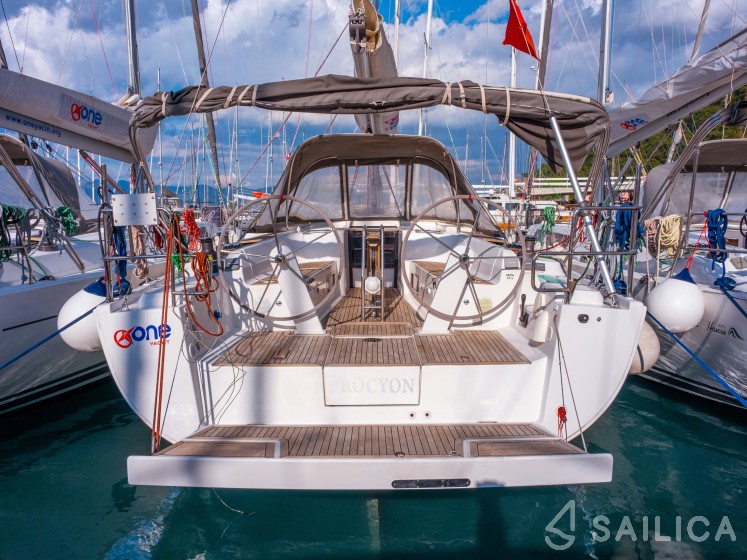 Hanse 445 - Yacht Charter Sailica