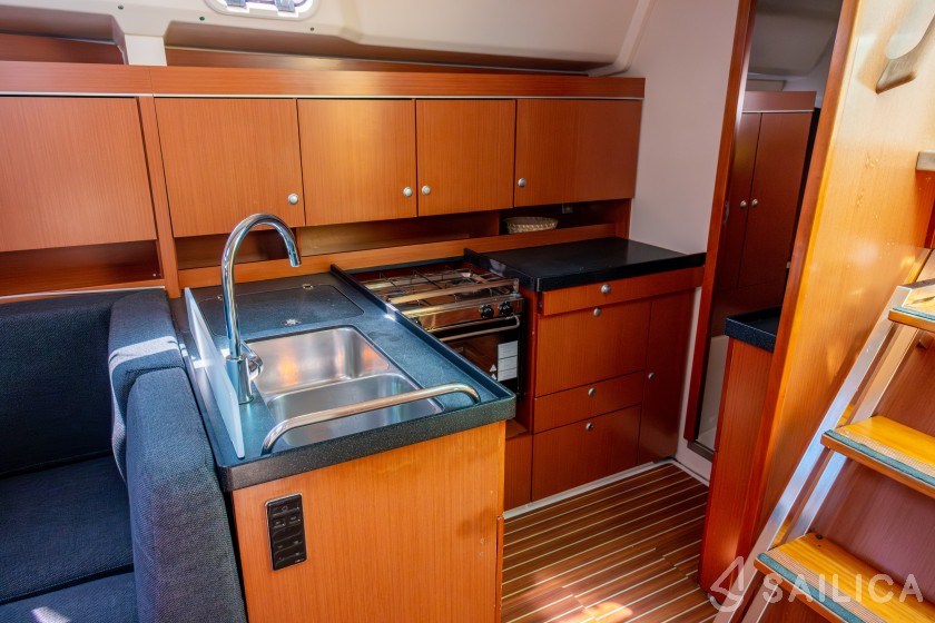 Hanse 445 - Yacht Charter Sailica