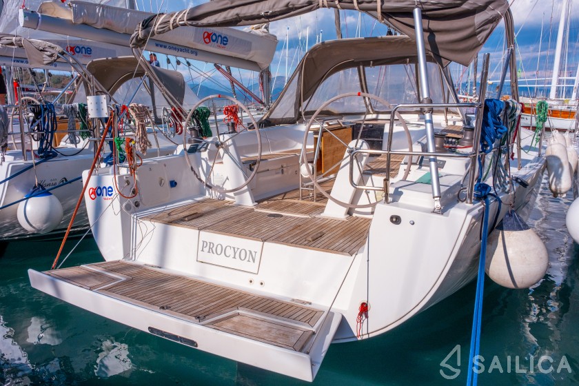 Hanse 445 - Yacht Charter Sailica