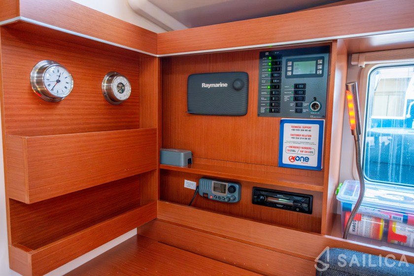 Hanse 445 - Yacht Charter Sailica