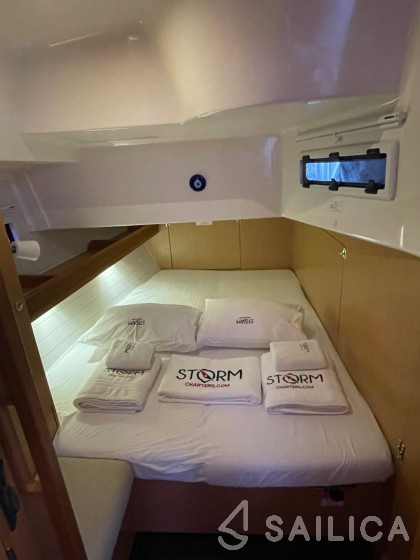 Bavaria 45 Cruiser - Yacht Charter Sailica