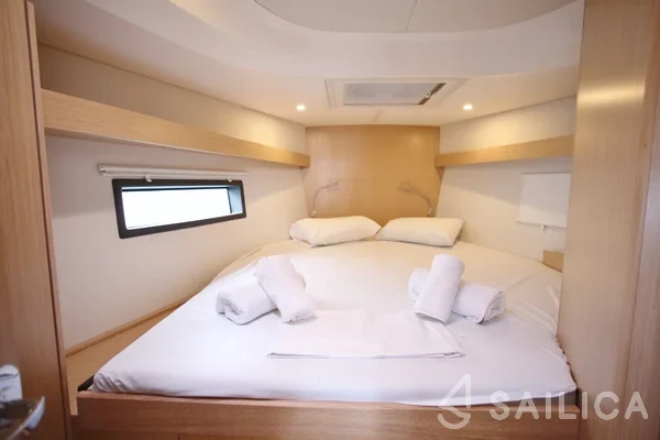Bavaria C42 - Yacht Charter Sailica