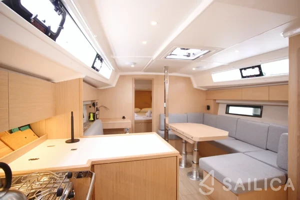 Bavaria C42 - Yacht Charter Sailica