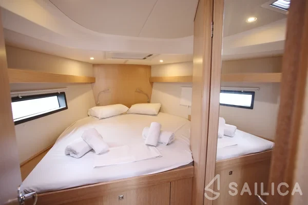 Bavaria C42 - Yacht Charter Sailica