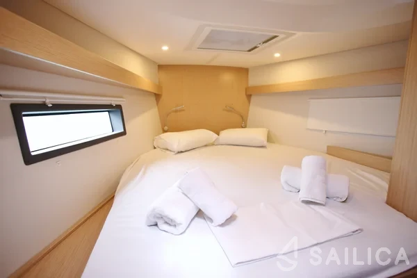 Bavaria C42 - Yacht Charter Sailica