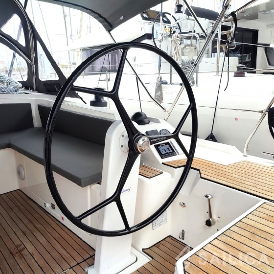 Bavaria C42 - Yacht Charter Sailica