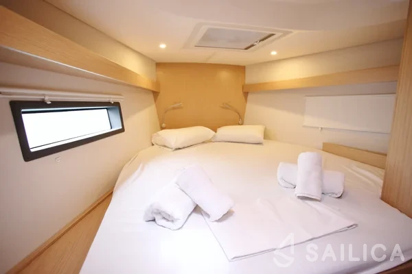 Bavaria C42 - Yacht Charter Sailica