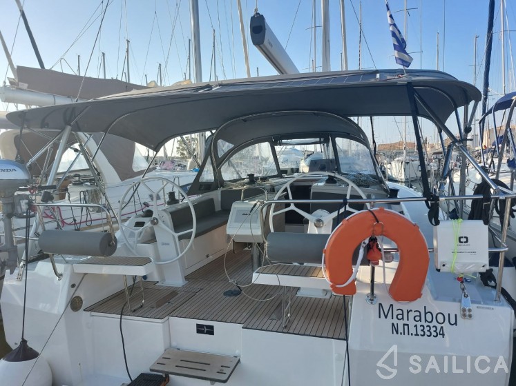 Bavaria C42 - Yacht Charter Sailica
