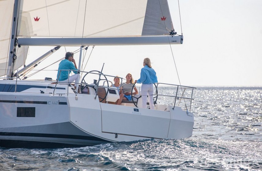 Bavaria C42 - Yacht Charter Sailica