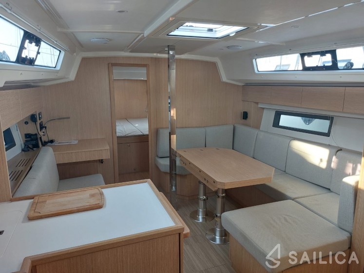 Bavaria C42 - Yacht Charter Sailica