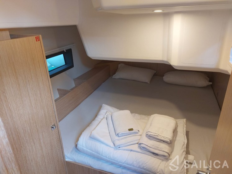 Bavaria C42 - Yacht Charter Sailica