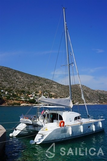 Lagoon 380 S2 - Yacht Charter Sailica