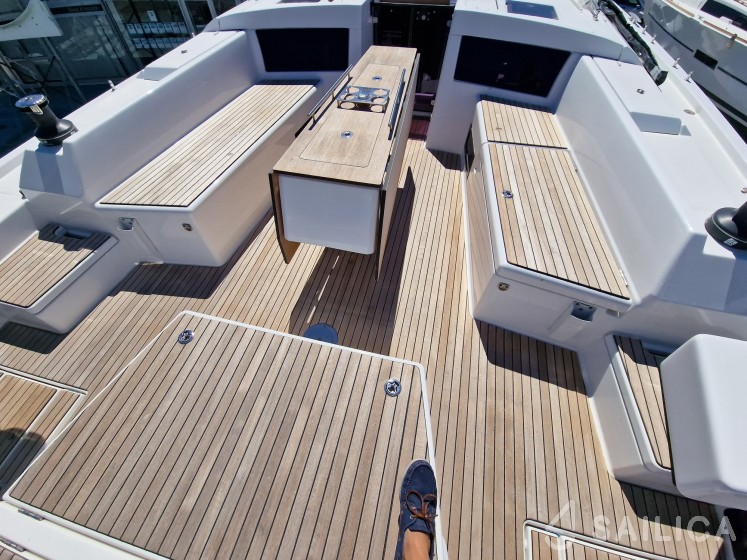 Dufour 470 - Yacht Charter Sailica