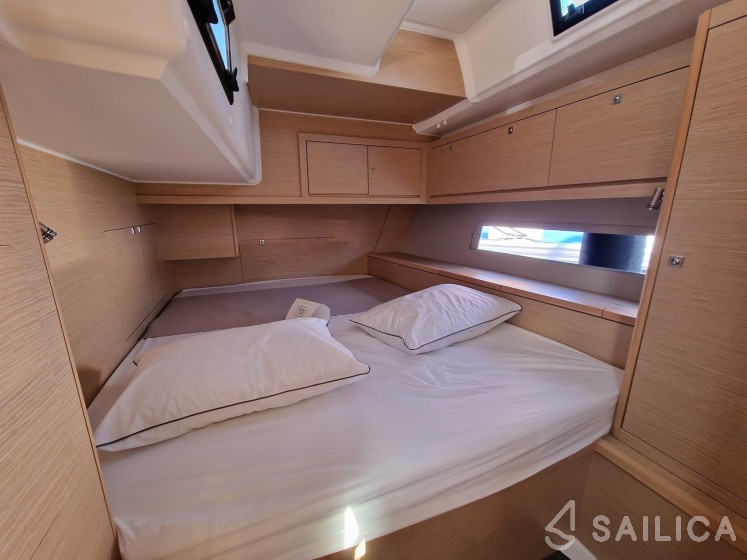 Dufour 470 - Yacht Charter Sailica