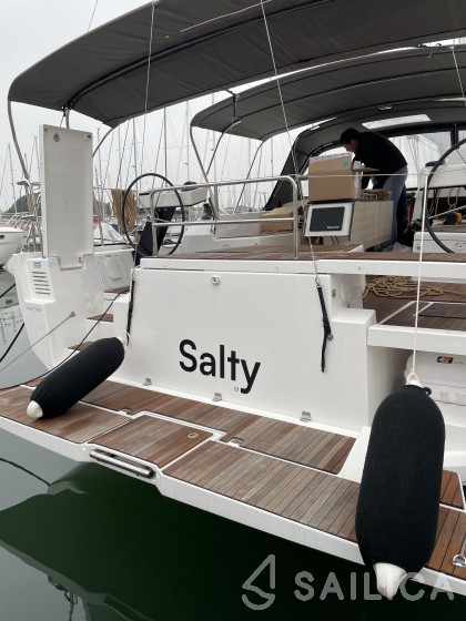 Dufour 470 - Yacht Charter Sailica