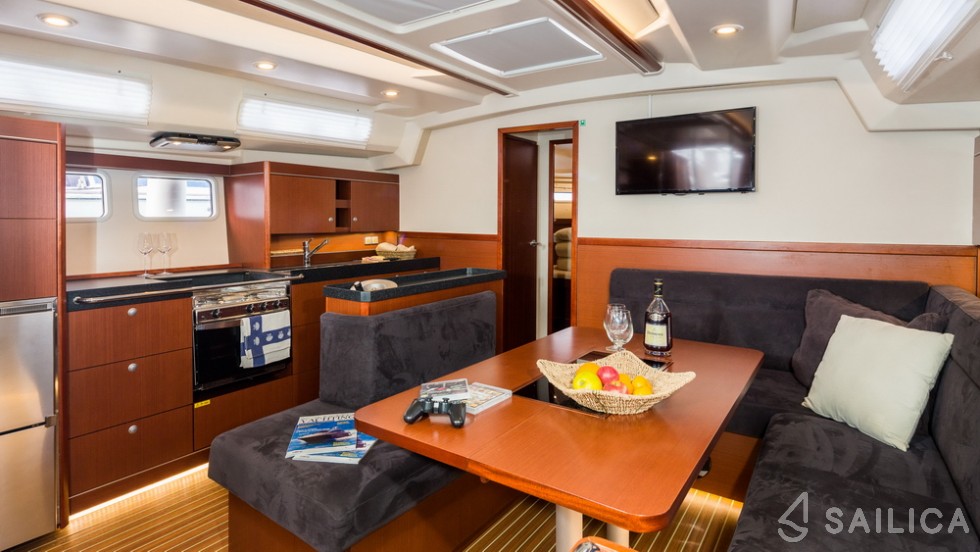 Hanse 505 - Yacht Charter Sailica