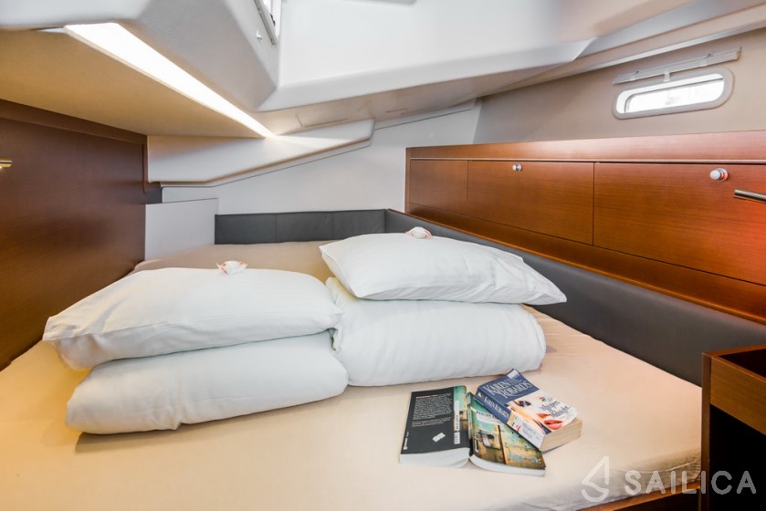 Hanse 505 - Yacht Charter Sailica