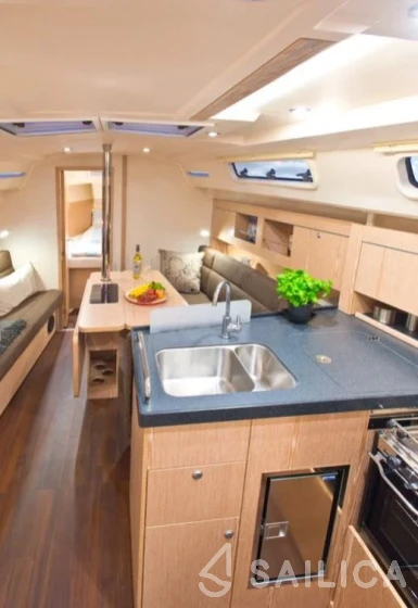 Hanse 345 - Yacht Charter Sailica