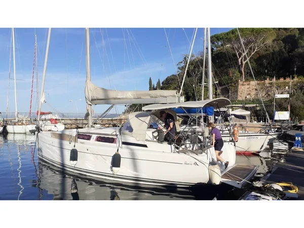 Hanse 345 - Yacht Charter Sailica