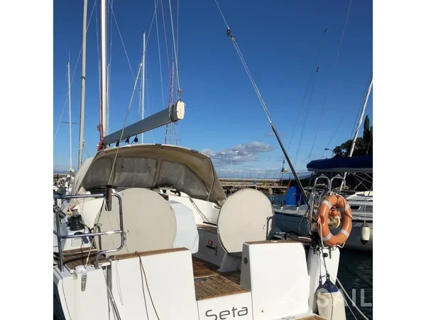Hanse 345 - Yacht Charter Sailica