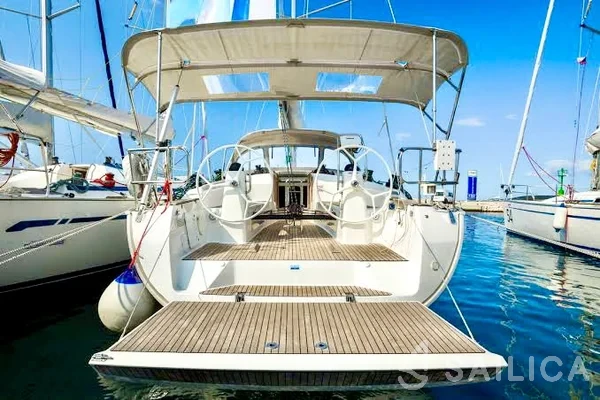Bavaria 37 Cruiser - Yacht Charter Sailica