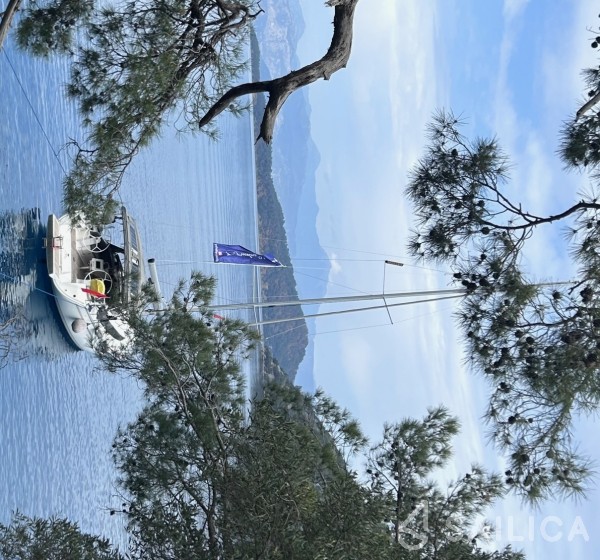 Bavaria 37 Cruiser - Yacht Charter Sailica