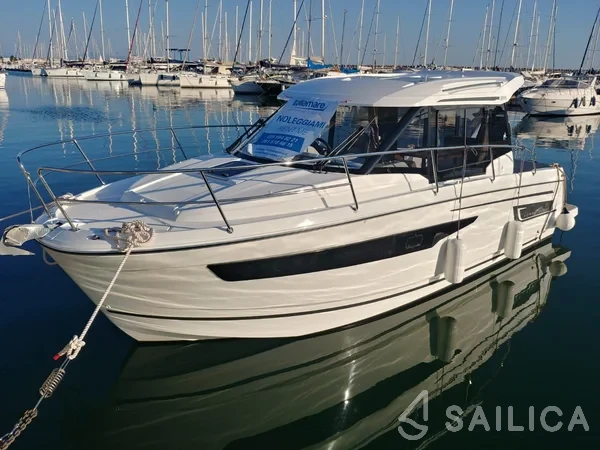 Merry Fisher 895 - Yacht Charter Sailica