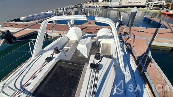 Oceanis 38.1 - Yacht Charter Sailica