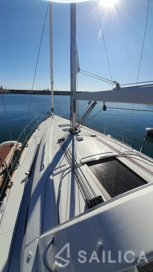 Oceanis 38.1 - Yacht Charter Sailica