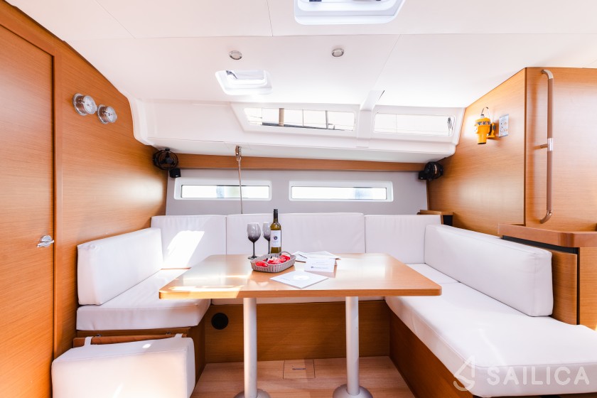 Sun Odyssey 490 - Yacht Charter Sailica