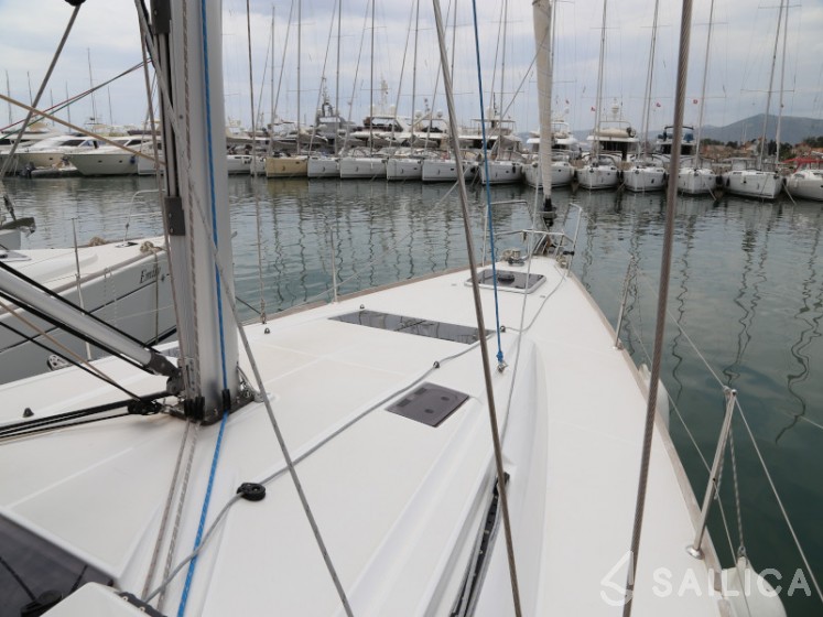 Sun Odyssey 479 - Yacht Charter Sailica