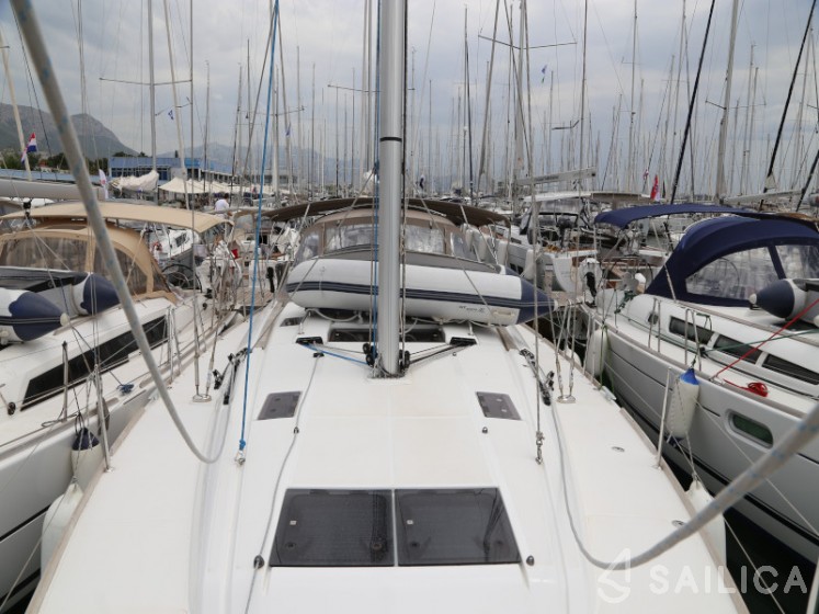 Sun Odyssey 479 - Yacht Charter Sailica