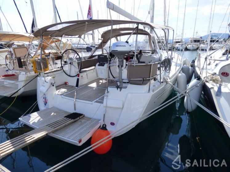 Sun Odyssey 479 - Yacht Charter Sailica