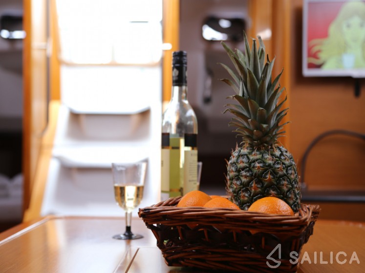 Sun Odyssey 479 - Yacht Charter Sailica