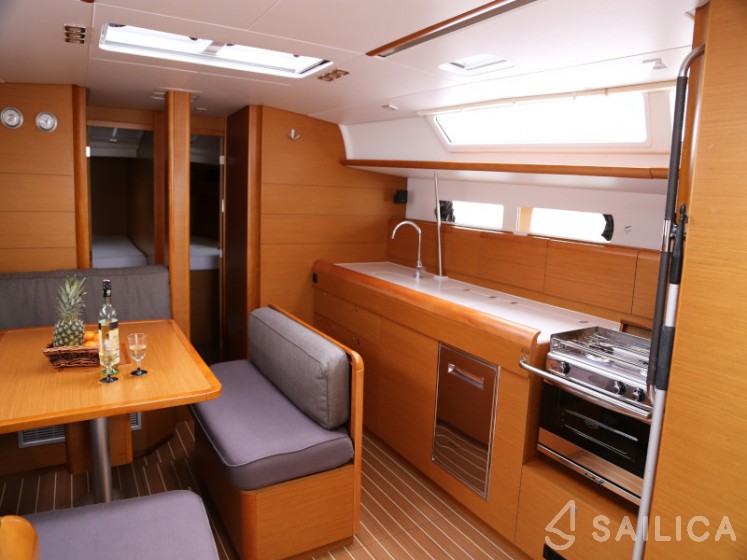 Sun Odyssey 479 - Yacht Charter Sailica