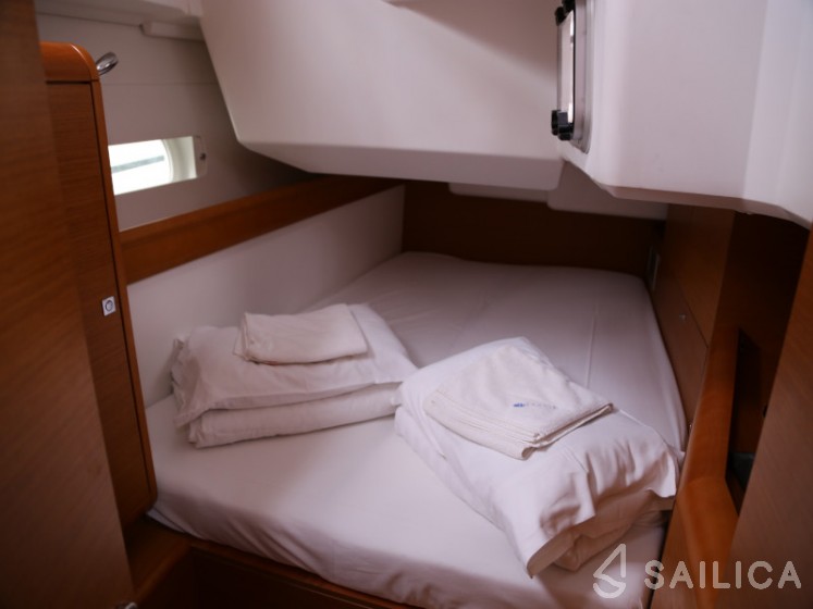Sun Odyssey 479 - Yacht Charter Sailica