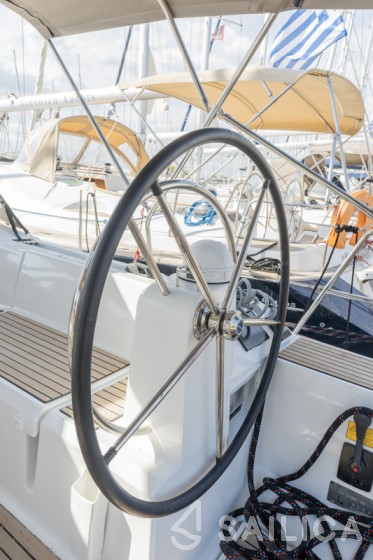 Sun Odyssey 519 - Yacht Charter Sailica