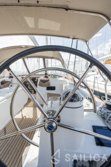 Sun Odyssey 519 - Yacht Charter Sailica