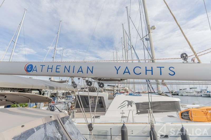 Sun Odyssey 519 - Yacht Charter Sailica