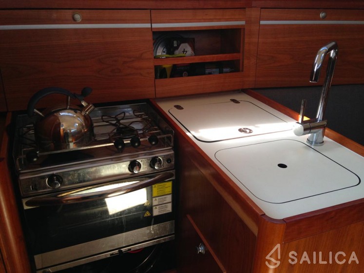 Dehler 32 - Yacht Charter Sailica
