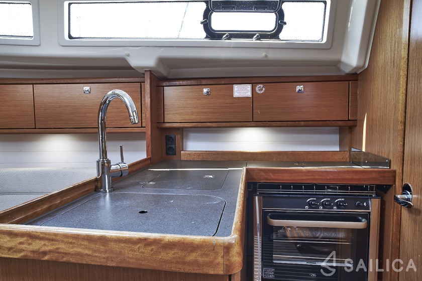 Bavaria 34 Cruiser - Yacht Charter Sailica