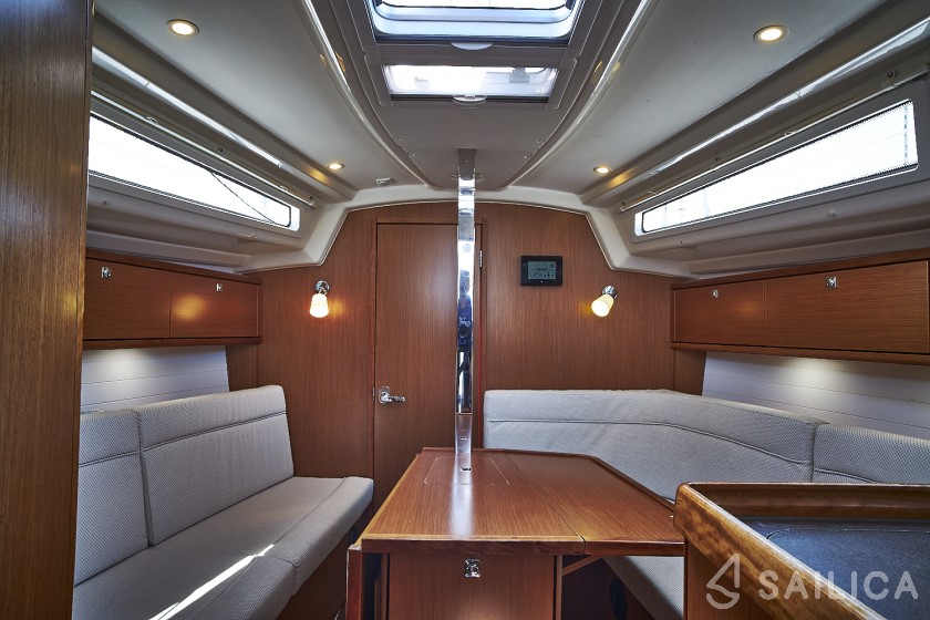Bavaria 34 Cruiser - Yacht Charter Sailica