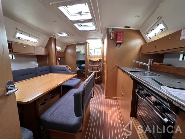 Bavaria 40 Cruiser - Yacht Charter Sailica