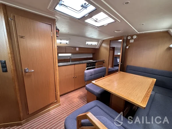 Bavaria 40 Cruiser - Yacht Charter Sailica