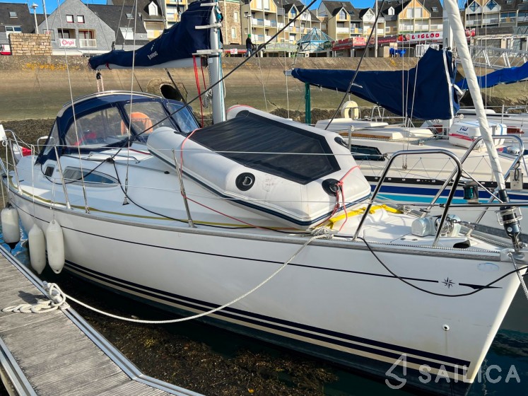 Sun Odyssey 29.2 - Yacht Charter Sailica