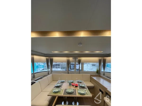 Lagoon 51 - Yacht Charter Sailica