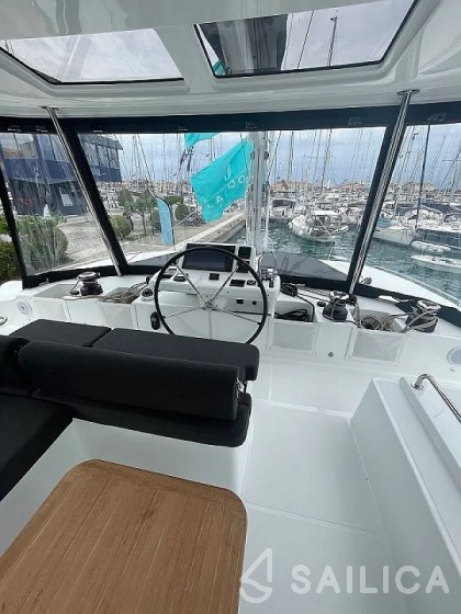 Lagoon 51 - Yacht Charter Sailica