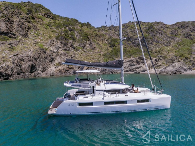 Lagoon 51 - Yacht Charter Sailica