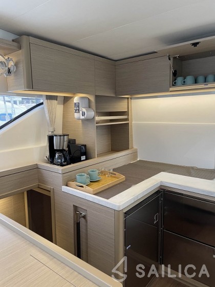 Lagoon 51 - Yacht Charter Sailica
