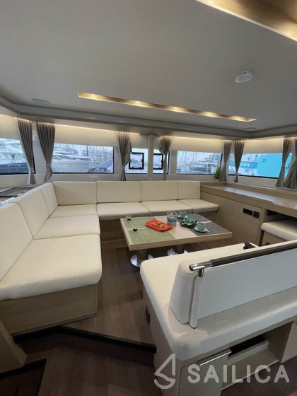 Lagoon 51 - Yacht Charter Sailica